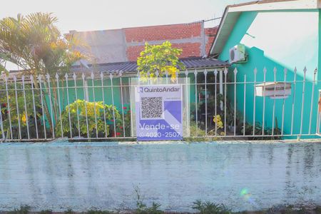 Casa à venda com 120m², 4 quartos e 2 vagasFachada