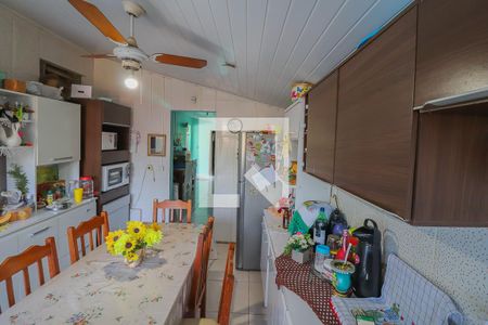 Casa à venda com 120m², 4 quartos e 2 vagasCozinha