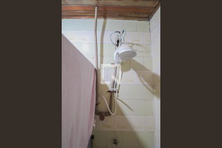 Casa à venda com 120m², 4 quartos e 2 vagasBanheiro