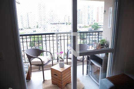 Sacada de apartamento à venda com 2 quartos, 68m² em Chácara Inglesa, São Paulo