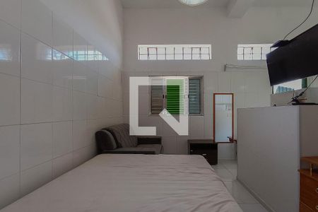 Quarto/Sala de casa para alugar com 1 quarto, 25m² em Vila Medeiros, São Paulo