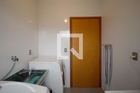 Casa de condomínio para alugar com 420m², 3 quartos e 4 vagasÁrea de Serviço