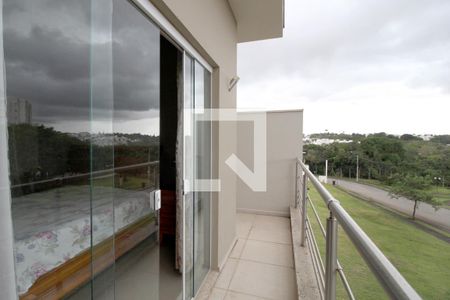 Casa de condomínio para alugar com 420m², 3 quartos e 4 vagasVaranda da Suíte 1