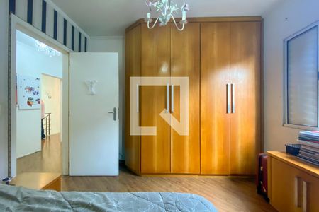 Casa à venda com 183m², 4 quartos e 3 vagas Casa à venda com 183m², 4 quartos e 3 vagasQuarto 2