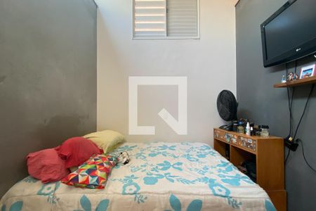 Casa à venda com 183m², 4 quartos e 3 vagas Casa à venda com 183m², 4 quartos e 3 vagasQuarto 1