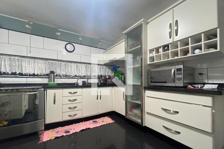 Casa à venda com 183m², 4 quartos e 3 vagas Casa à venda com 183m², 4 quartos e 3 vagasCozinha