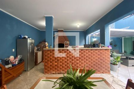 Casa à venda com 183m², 4 quartos e 3 vagas Casa à venda com 183m², 4 quartos e 3 vagasChurrasqueira