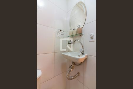 Casa à venda com 125m², 3 quartos e 2 vagas Casa à venda com 125m², 3 quartos e 2 vagasBanheiro