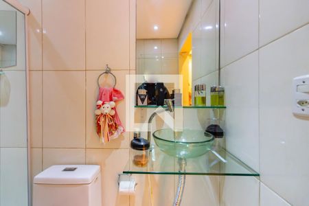 Casa à venda com 125m², 3 quartos e 2 vagas Casa à venda com 125m², 3 quartos e 2 vagasBanheiro da Suíte