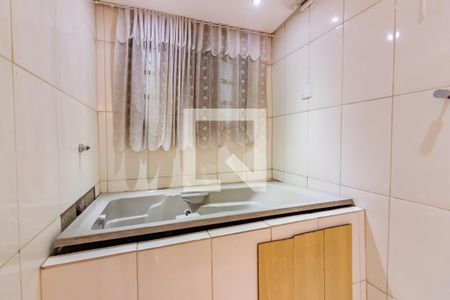 Casa à venda com 125m², 3 quartos e 2 vagas Casa à venda com 125m², 3 quartos e 2 vagasBanheiro da Suíte