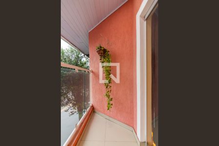 Casa à venda com 125m², 3 quartos e 2 vagas Casa à venda com 125m², 3 quartos e 2 vagasSacada