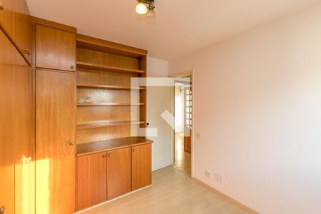 Quarto 1 de apartamento para alugar com 2 quartos, 60m² em Campo Belo, São Paulo
