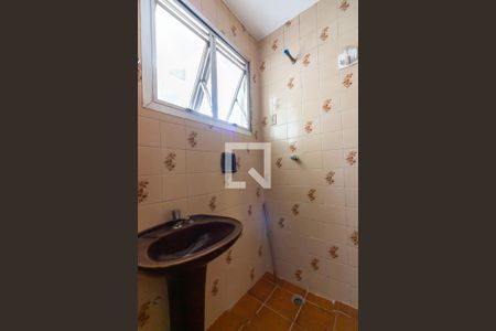 Casa à venda com 224m², 3 quartos e 2 vagas Casa à venda com 224m², 3 quartos e 2 vagasBanheiro