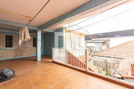 Casa à venda com 224m², 3 quartos e 2 vagas Casa à venda com 224m², 3 quartos e 2 vagasCobertura