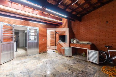 Casa à venda com 224m², 3 quartos e 2 vagas Casa à venda com 224m², 3 quartos e 2 vagasVaranda gourmet