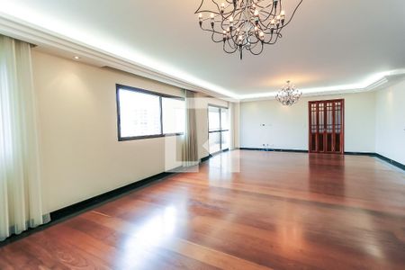 Apartamento para alugar com 345m², 4 quartos e 4 vagasSala