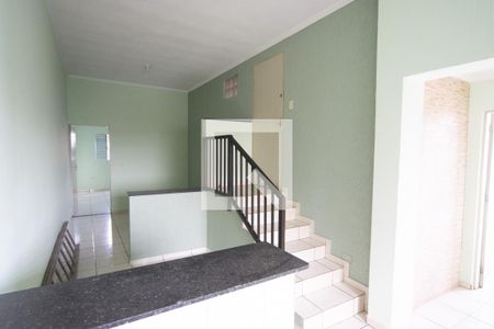Sala de casa para alugar com 1 quarto, 70m² em Parque Sao Rafael, São Paulo