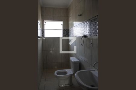 Casa para alugar com 150m², 3 quartos e 2 vagasBanheiro