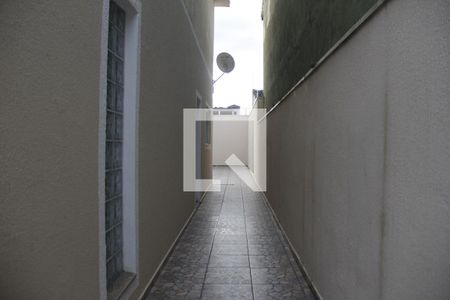 Casa para alugar com 150m², 3 quartos e 2 vagasCorredor