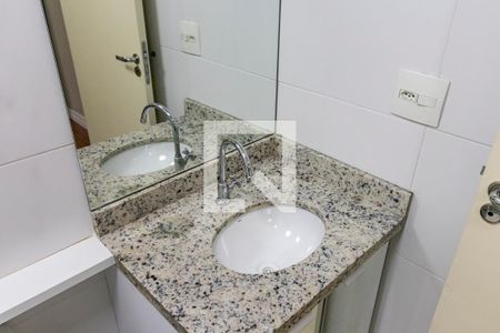 Apartamento à venda com 70m², 2 quartos e 2 vagasBanheiro da Suíte