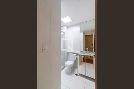 Apartamento à venda com 70m², 2 quartos e 2 vagasBanheiro Social