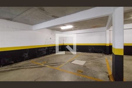 Apartamento à venda com 64m², 2 quartos e 2 vagas Apartamento à venda com 64m², 2 quartos e 2 vagasÁrea Comum - Garagem