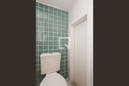 Lavabo de casa de condomínio para alugar com 3 quartos, 136m² em Sarandi, Porto Alegre