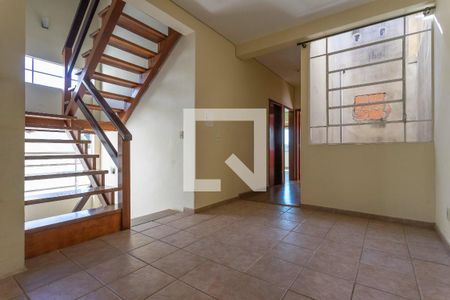 Casa à venda com 271m², 4 quartos e 2 vagasDetalhe Sala