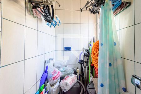 Casa à venda com 284m², 4 quartos e 2 vagasBanheiro de serviço