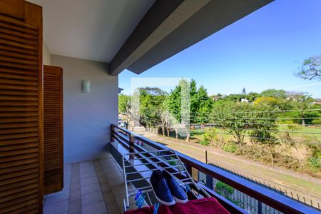 Casa à venda com 284m², 4 quartos e 2 vagasSacada