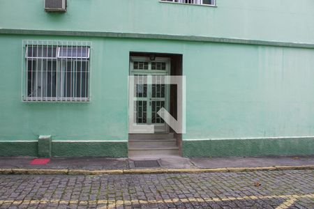 Sala - Janela de apartamento para alugar com 2 quartos, 45m² em Quintino Bocaiúva, Rio de Janeiro