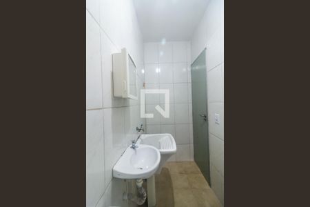 Banheiro de casa para alugar com 1 quarto, 30m² em Vila Lageado, São Paulo