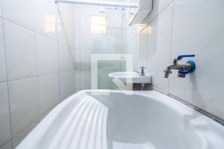 Banheiro de casa para alugar com 1 quarto, 30m² em Vila Lageado, São Paulo