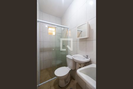 Banheiro de casa para alugar com 1 quarto, 30m² em Vila Lageado, São Paulo
