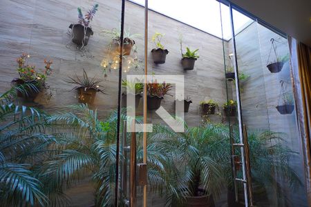 Sala - Poço de Luz de casa à venda com 3 quartos, 280m² em Jardim Itu, Porto Alegre
