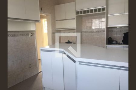 Apartamento à venda com 3 quartos, 230m² em Santa Cecilia, São Paulo