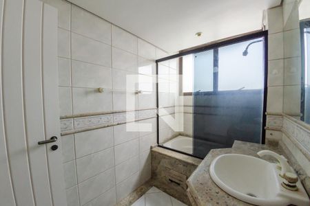 Banheiro da suíte 1 de apartamento para alugar com 4 quartos, 331m² em Centro, Florianópolis