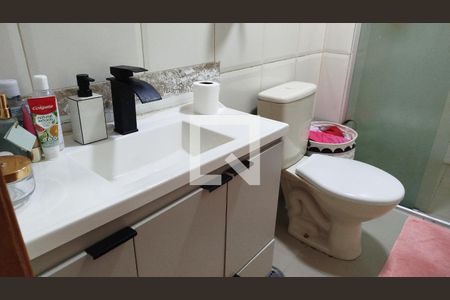 Apartamento à venda com 72m², 3 quartos e 1 vaga Apartamento à venda com 72m², 3 quartos e 1 vagaBanheiro 2