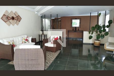 Apartamento à venda com 72m², 3 quartos e 1 vaga Apartamento à venda com 72m², 3 quartos e 1 vagaHall social
