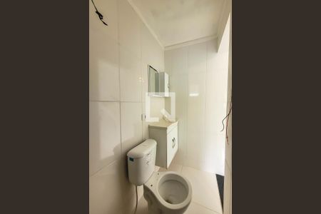 Banheiro de kitnet/studio para alugar com 1 quarto, 28m² em Ipiranga, São Paulo