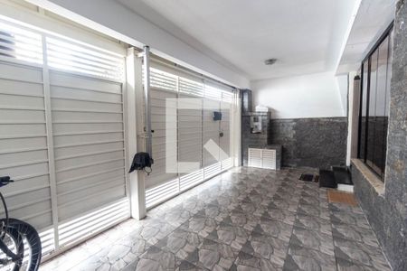 Garagem de casa à venda com 3 quartos, 185m² em Jardim São Paulo(zona Norte), São Paulo