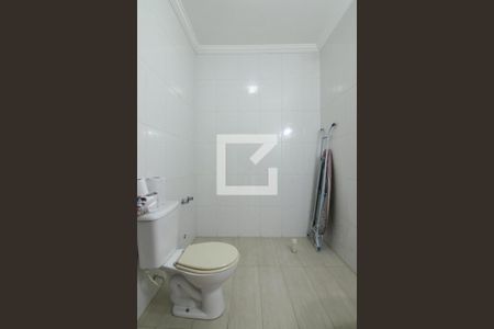Banheiro de casa à venda com 3 quartos, 384m² em Vila Ré, São Paulo