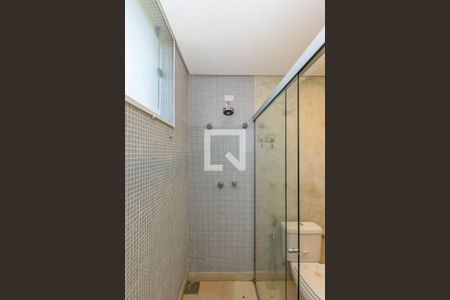 Casa à venda com 336m², 3 quartos e 4 vagasBanheiro Social - Saúna