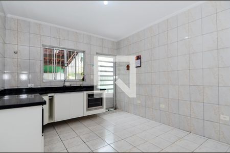 Casa para alugar com 120m², 2 quartos e 2 vagasCozinha
