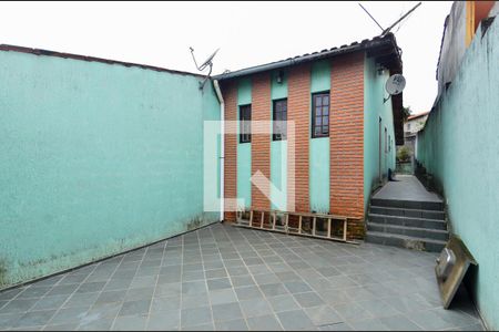 Garagem de casa para alugar com 2 quartos, 120m² em Vila Nova Bonsucesso, Guarulhos
