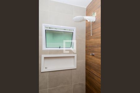 Casa para alugar com 120m², 2 quartos e 2 vagasBanheiro 