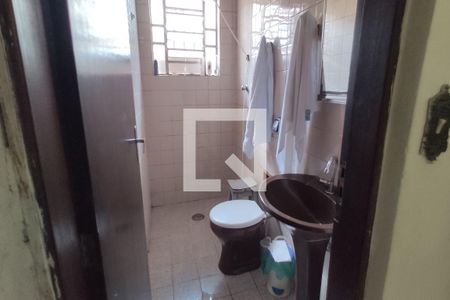 Casa à venda com 300m², 3 quartos e 3 vagas Casa à venda com 300m², 3 quartos e 3 vagasBanheiro do Quarto