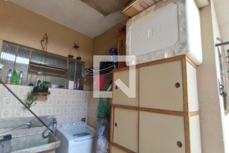 Casa à venda com 300m², 3 quartos e 3 vagas Casa à venda com 300m², 3 quartos e 3 vagasÁrea de Serviço