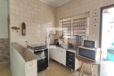 Casa à venda com 300m², 3 quartos e 3 vagas Casa à venda com 300m², 3 quartos e 3 vagasCozinha