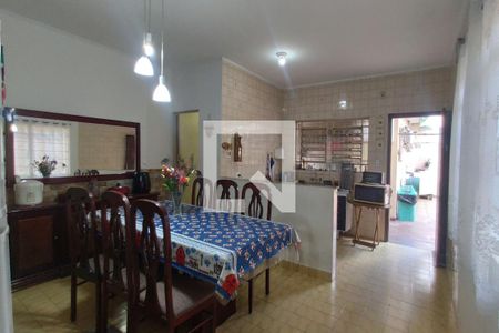 Casa à venda com 300m², 3 quartos e 3 vagas Casa à venda com 300m², 3 quartos e 3 vagasCopa